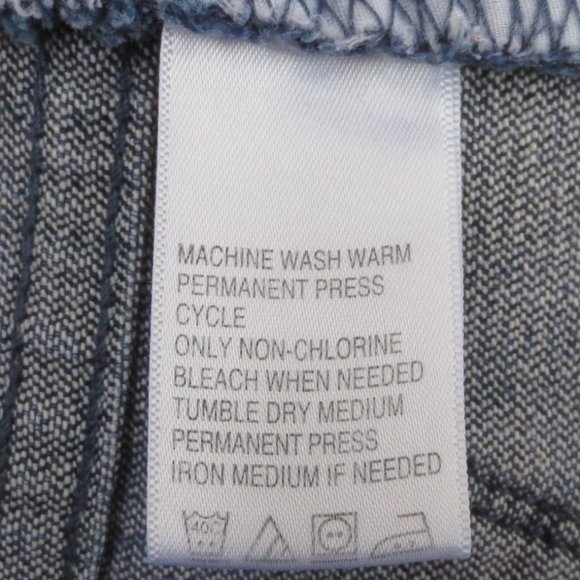 IZOD Capri Jeans Dark Wash Regular Rise Comfy 5 Pocket Stretch Cotton Size 10 - Picture 6 of 9